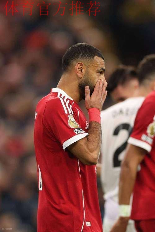 利物浦头疼？33岁功勋已成毒瘤！过人0成功+空门不进，仍稳坐主力