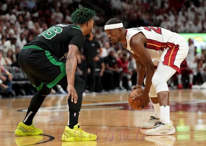 三分如雨！格威空位三分再次命中