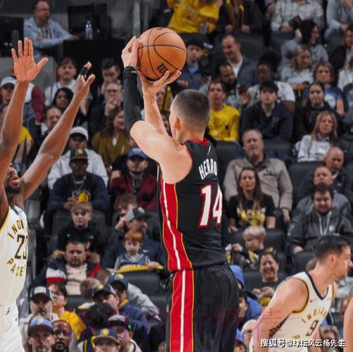 步行者爆冷大胜热火 内姆布哈德29+9率队两连胜